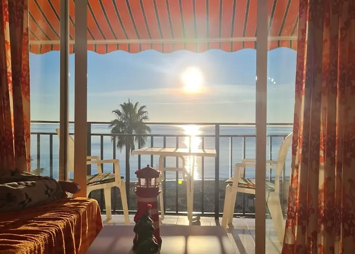 Center Beachfront Yate * Фуэнхирола